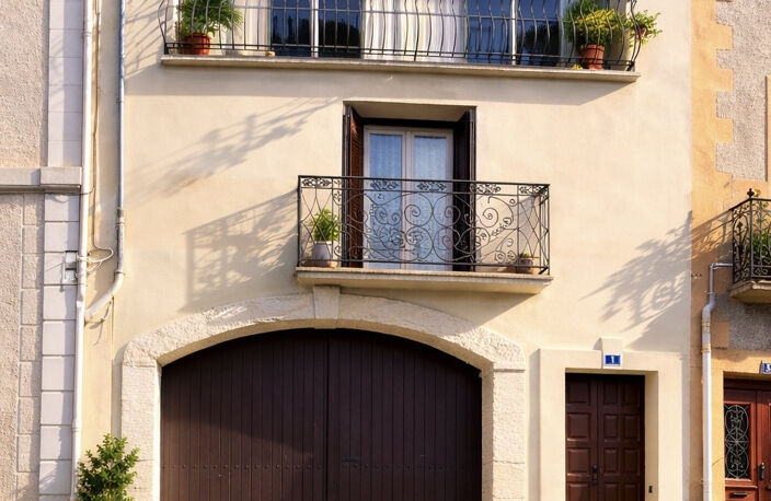 MAISON DE VILLAGE T7 150M2 ENV.- JARDIN - GARAGE + ANNEXE — photo 2