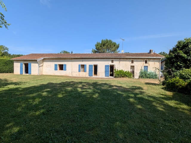 MAISON SAINT SAVIN — photo du bien