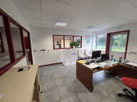 LOCAL D'ACTIVITE A VENDRE ANGERS EST — photo 3