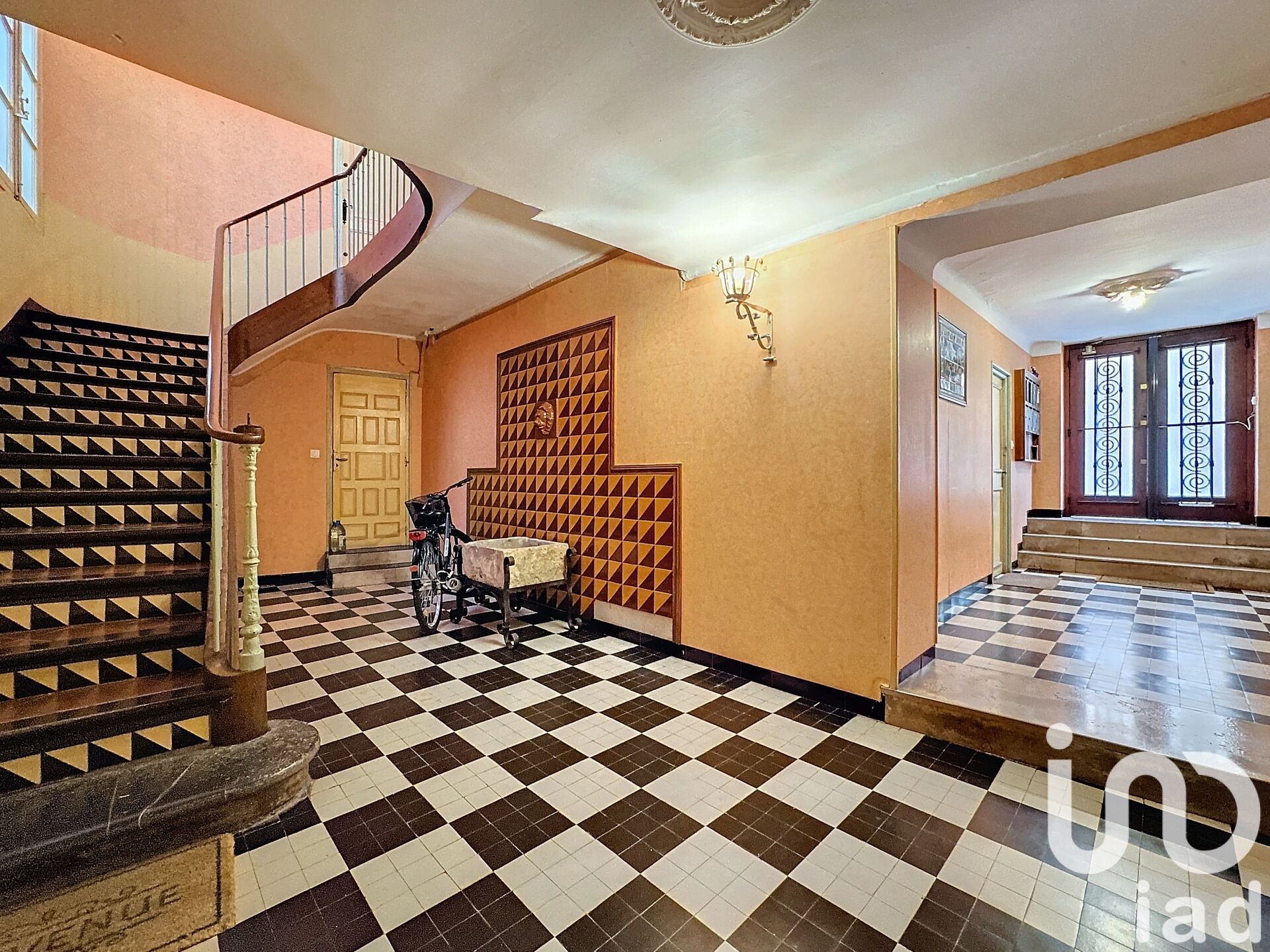 Perpignan - 340m² - 1p.