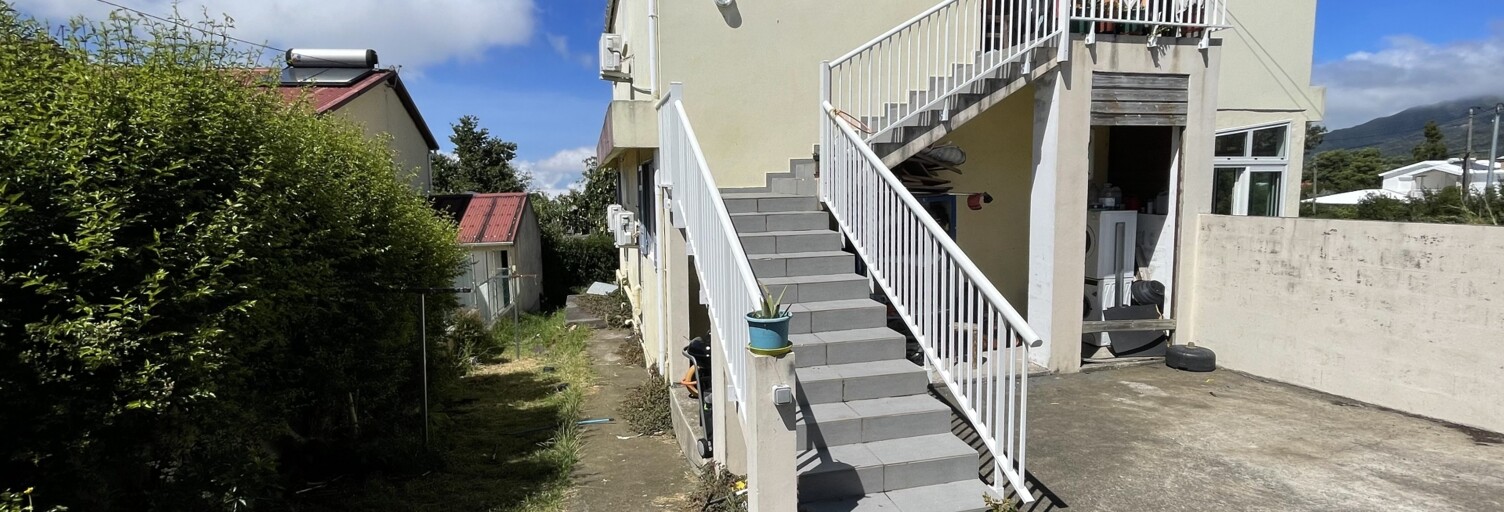 Immeuble  175 m² à vendre à Le Tampon (97418)