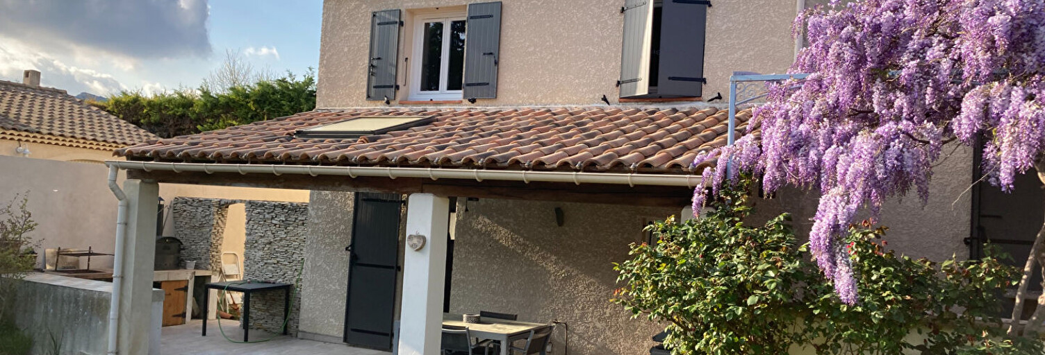 Maison 6 Pièces 142 m² à vendre à Eyguières (13430)