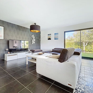 Maison 4 pièces 546000 €