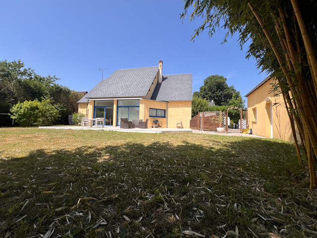 Maison Proche EVREUX 7 pièce(s) 223.48 m2 — photo du bien