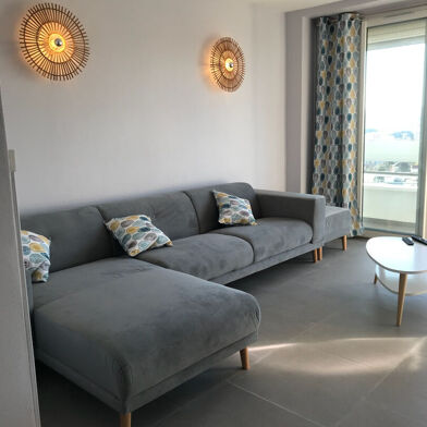 Appartement 6 pièces 490 €