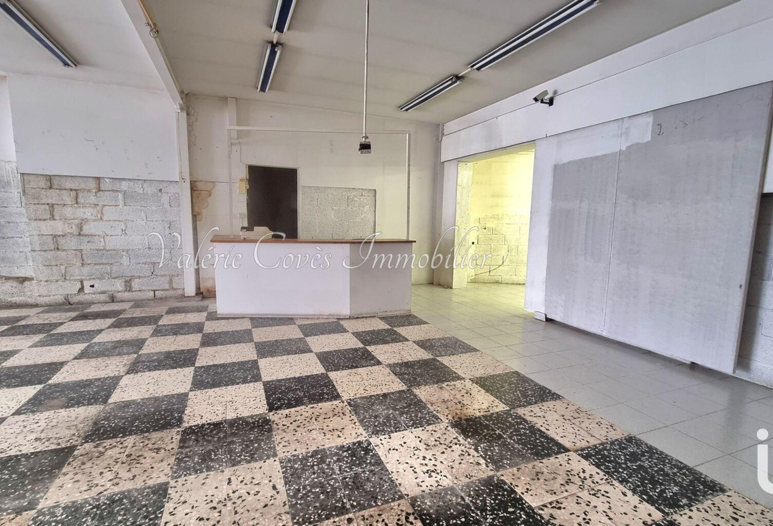 Vente Murs commerciaux 178 m&sup2; — photo 1
