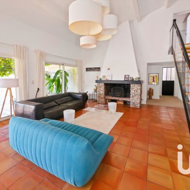 Maison 9 pièces 699000 €