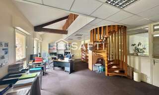 Commerce 7 Pièces 257 m² à vendre à Niort (79000)