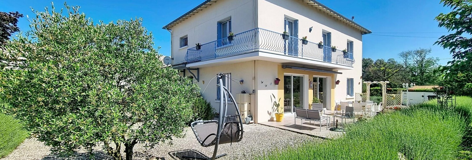 Maison 9 Pièces 218 m² à vendre à Meursac (17120)