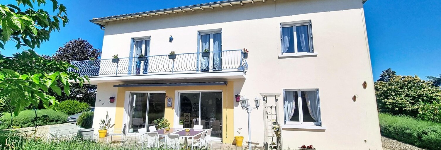 Maison 9 Pièces 218 m² à vendre à Meursac (17120)