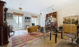 Bureau 7 Pièces 199 m² à vendre à Paris 8 (75008)