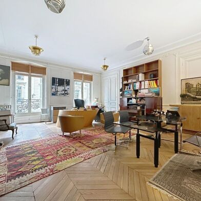 Bureau 7 pièces 4353000 €