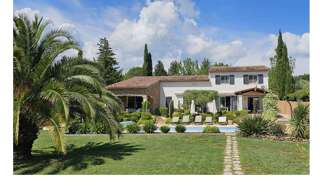 Maison 8 Pièces 200 m² à vendre à Bagnols-en-Forêt (83600)