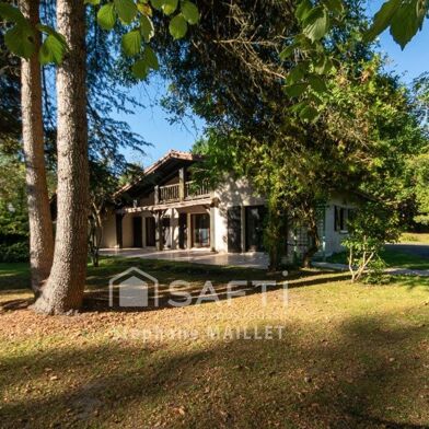 Maison 7 pièces 420000 €