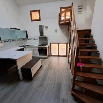 Appartement 7 pièces 270000 €