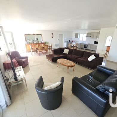 Maison 4 pièces 330900 €