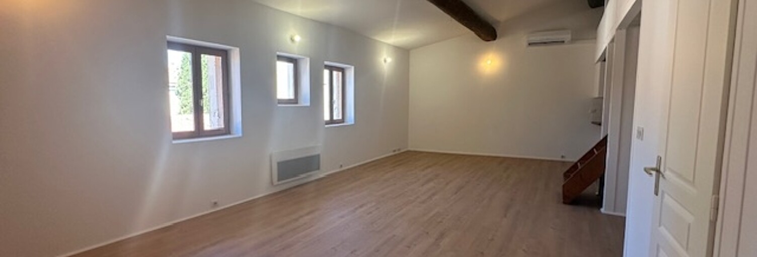 Appartement 2 Pièces 79 m² à louer à Saint-Gilles (30800)