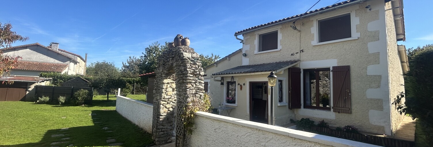 Maison 5 Pièces 109 m² à vendre à Blanzay (86400)