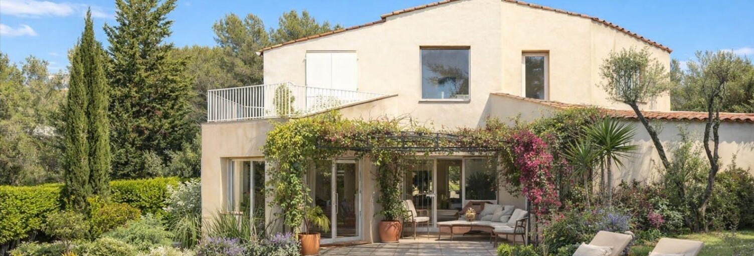 Maison 5 Pièces 215 m² à vendre à Roquefort-les-Pins (06330)