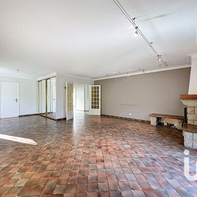 Maison 8 pièces 789900 €