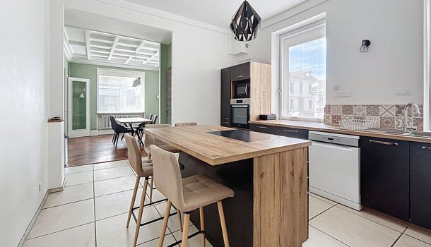 Villa / Maison 12 pièces  à vendre Bourgoin-Jallieu 38300