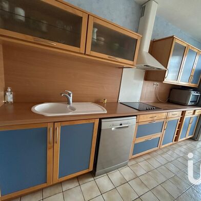Appartement 4 pièces 279900 €
