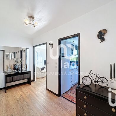 Appartement 3 pièces 220000 €