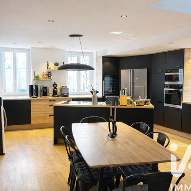 Appartement 4 pièces 239000 €