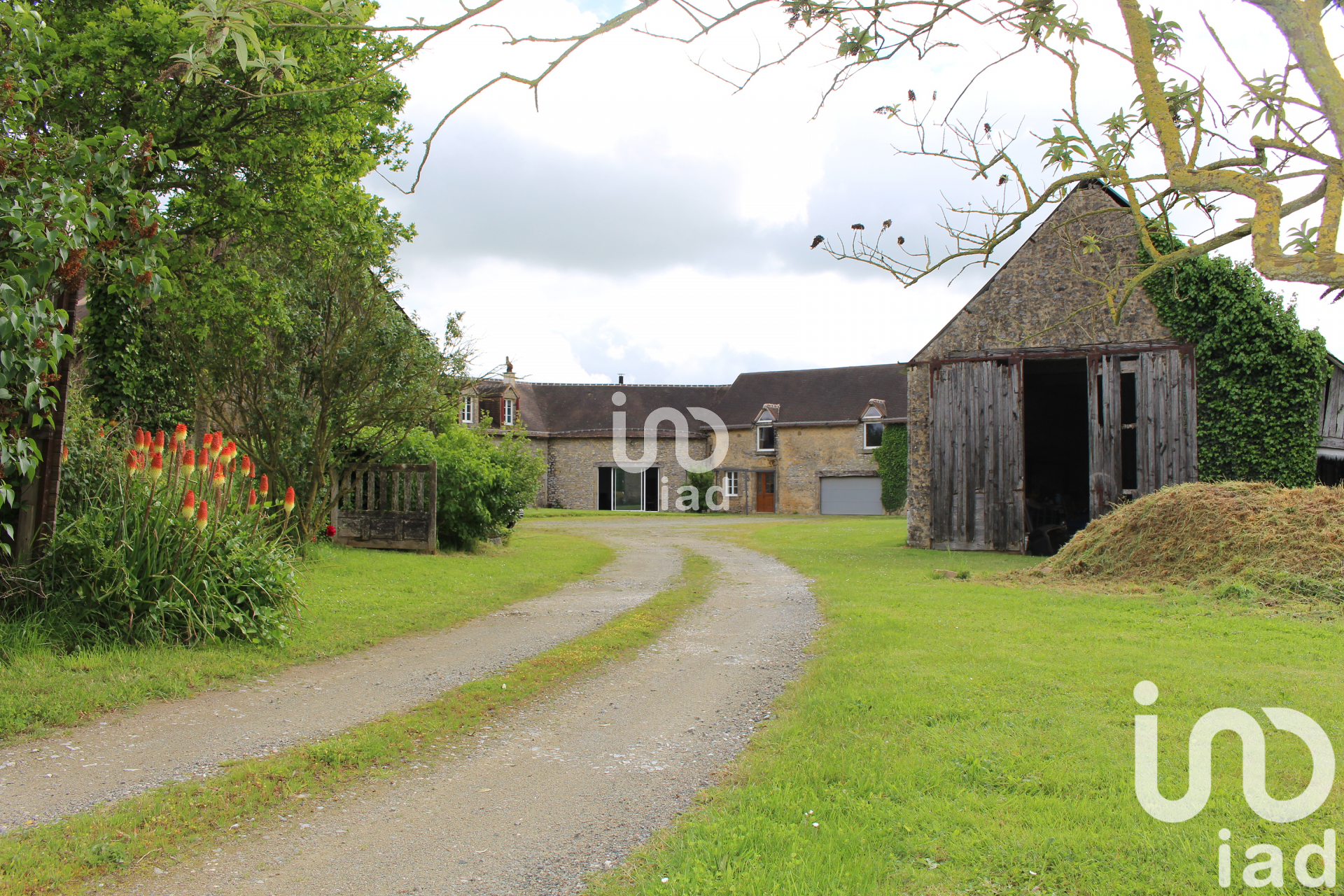 Evron - 370m² - 10p. - 5ch.