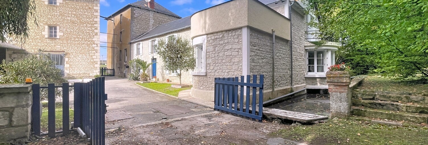 Maison 10 Pièces 273 m² à vendre à Saint-Gervais-les-Trois-Clochers (86230)