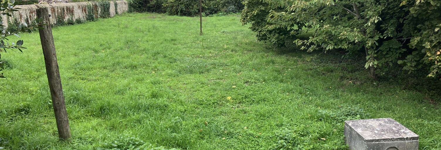 Terrain  592 m² à vendre à Yvré-le-Pôlin (72330)