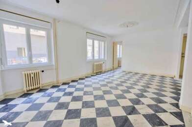 Appartement 5 pièces 215130 €