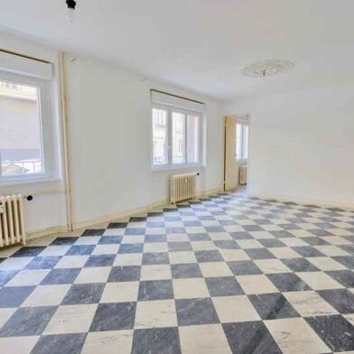 Appartement 5 pièces 215130 €