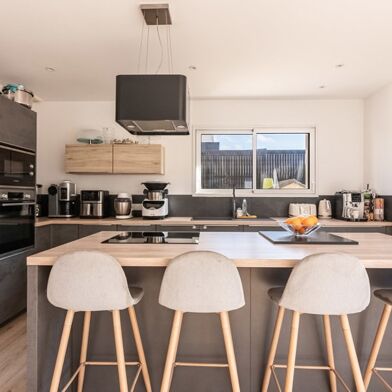 Maison 5 pièces 410670 €