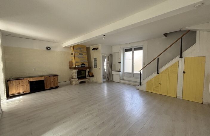Maison en pierre de 3 pièces principales — photo 3
