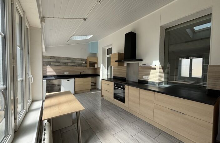 Maison en pierre de 3 pièces principales — photo 4
