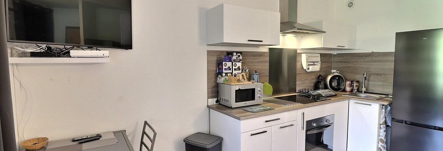 Appartement 1 Pièce 22 m² à louer à Saint-Cyr-sur-Mer (83270)