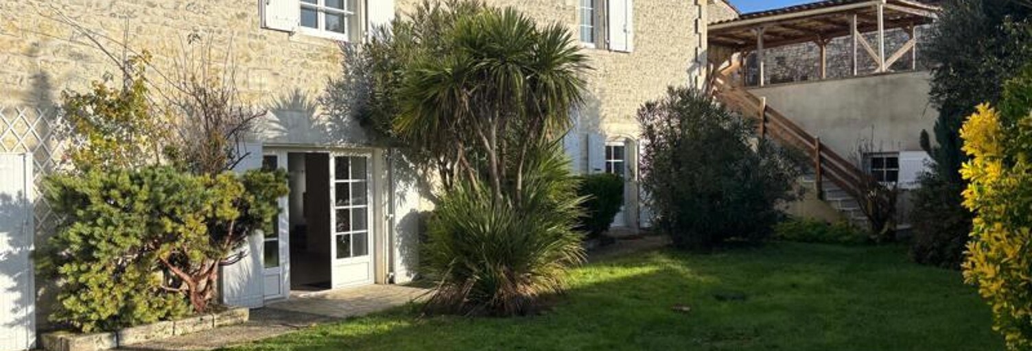 Maison 5 Pièces 139 m² à vendre à Salles-d'Angles (16130)