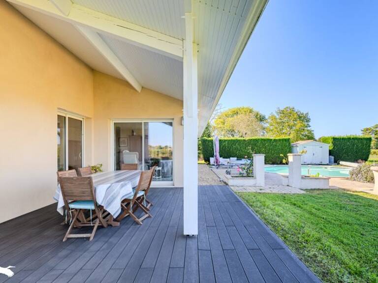 Villa de 5 pièces principales — photo 1