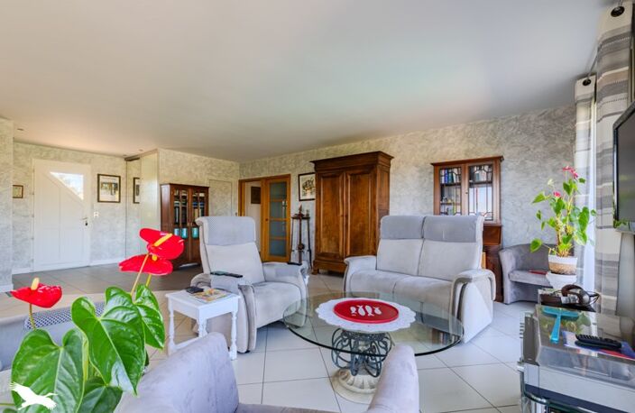 Villa de 5 pièces principales — photo 2