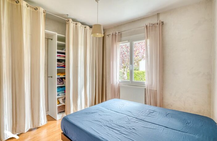 Vente maison 5 pièces 102 m² Pineuilh (33220) — photo 3