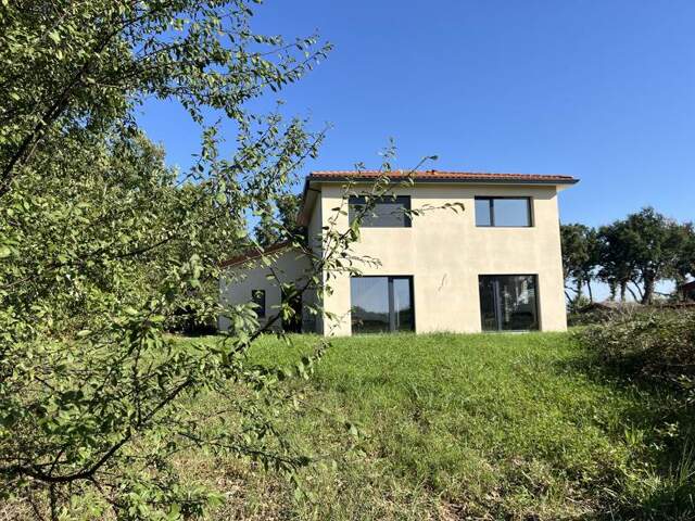 Villa de 3 pièces principales — photo du bien
