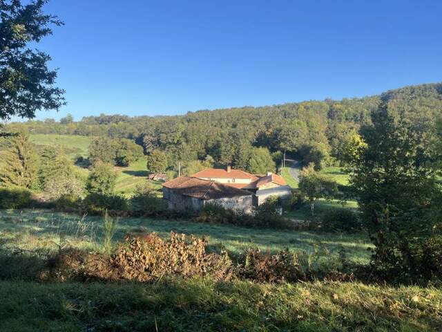 Ferme (tte) de 6 pièces principales — photo du bien