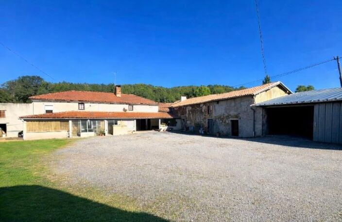Ferme (tte) de 6 pièces principales — photo 2