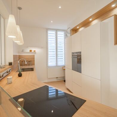 Appartement 4 pièces 472500 €