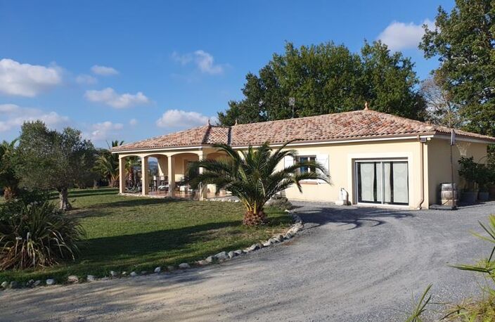 Villa de 6 pièces principales — photo 2