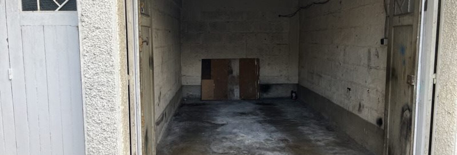 Garage   m² à vendre à Nantes (44000)