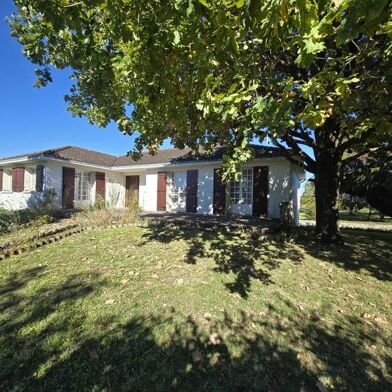 Immeuble  250275 €