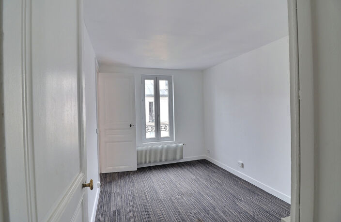 2 pièces rue raymond losserand — photo 3