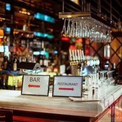 Commerce 3 pièces 89600 €